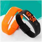 Reloj-Digital-LED-deportivo-para-hombre-y-mujer-pulsera-electr-nica-de-silicona-de-Color-caramelo-4.webp